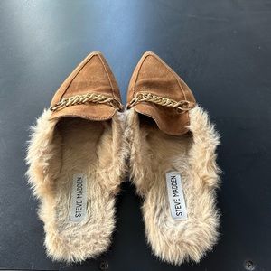 Steve Madden Suede Fuzzy Chain Pointed Mules 7